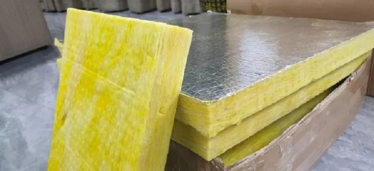保溫材料廠家耐火等級(jí)講解，玻璃棉卷氈防火嗎?